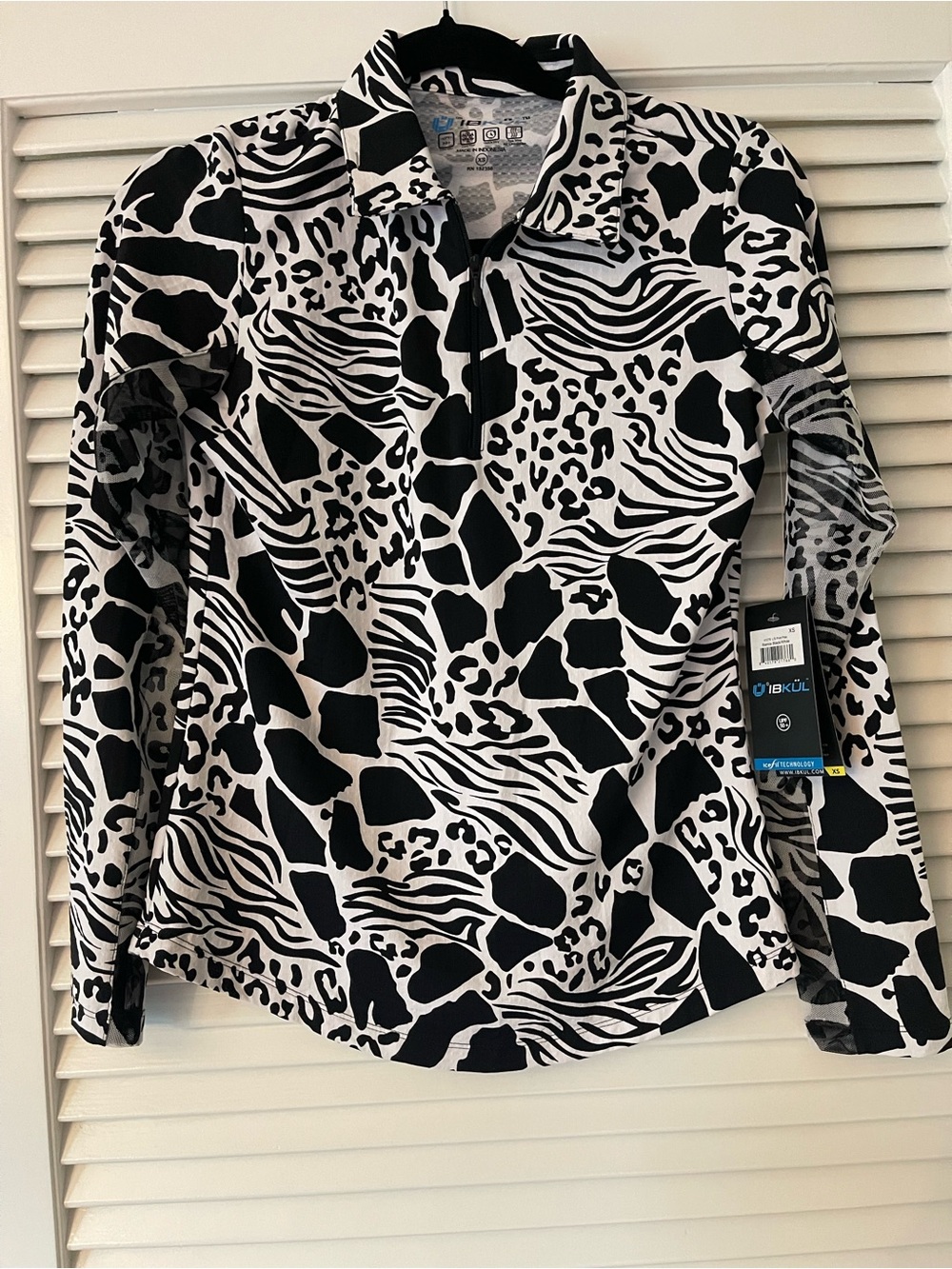 IBKUL Bianca Black & White Long Sleeve Mock Neck 1/4 Zip Top NWT